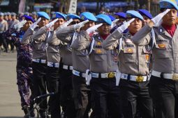 Personel Polres Karawang beradaptasi dalam menjaga kamtibmas