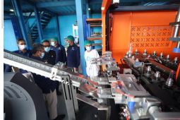 Perumdam Tirta Tuah Benua Kutim siap produksi air minum kemasan setelah uji coba