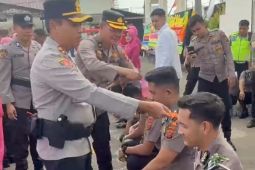 Kapolres Padangsidimpuan pimpin kenaikan pangkat 22 personel