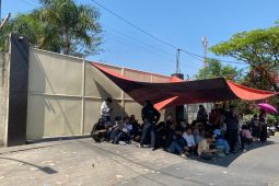 Disnakertrans Kabupaten Bandung Barat mediasi kasus sengketa pekerja di Ngamprah
