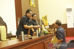 DPRD Gianyar terima Raperda Pertanggungjawaban Pelaksanaan APBD 2025
