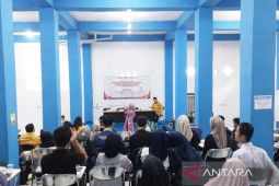 OJK Kalsel perkuat literasi keuangan dengan mahasiswa Univsm