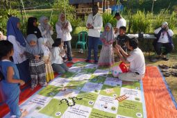 UI hadirkan inovasi edukasi PHBS lewat ular tangga berbahasa Sunda