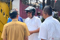Bupati Bogor sisir ruas Jalan Raya Bogor-Jakarta benahi kawasan kumuh