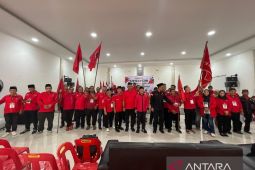 Lima PAC PDI Perjuangan se-Labura dilantik