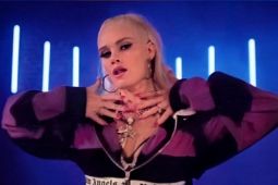 Penyanyi Lauren Bennett meninggal