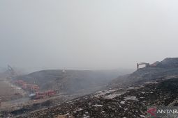 Kebakaran TPA Jatiwaringin disebut tinggal tersisa 30 persen