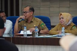 Plt. Bupati Tiorita Surbakti perjuangkan percepatan bantuan korban banjir Langkat