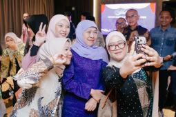 Khofifah ajak alumni Unair Riau perkuat kolaborasi untuk kemajuan
