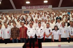Seribu Guru di Bangli adopsi AI manfaatkan 250 papan interaktif digital bantuan presiden