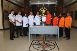Kemenkum Kalteng serahkan SKT Partai Gerakan Rakyat