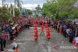 Krisantus Kurniawan ajak generasi muda lestarikan budaya Dayak