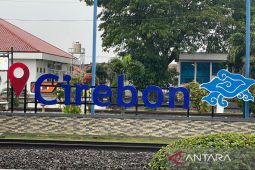 KAI Cirebon angkut 101.918 ton barang hingga Juni 2026 dengan komoditas semen terbesar