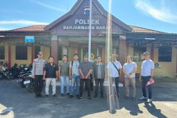 Sidang penggelapan dua mobil ekspedisi berlanjut korban tolak damai