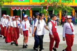 Pemkab Kotim imbau ayah antar anak di hari pertama sekolah