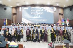 ULM kukuhkan 958 lulusan di wisuda ke-131