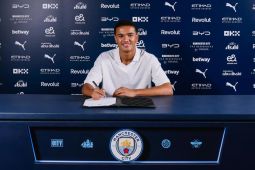Manchester City tarik kiper muda Pierce Charles