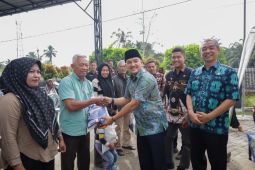 Walikota Tebing Tinggi tinjau penyaluran bantuan beras tahap pertama