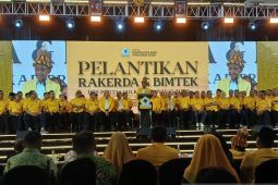 Bahlil lantik pengurus Golkar Aceh, instruksikan perkuat konsolidasi