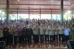 Gubernur Bali bahas kondisi pertanian saat ini ketika pelantikan Ketua HKTI