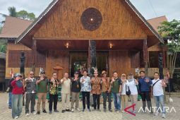 DPRD Kalsel apresiasi tradisi Mesiwah Pare Gumboh