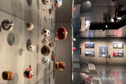 Pameran FIFA di Miami tampilkan jersei Indonesia dan trofi Jules Rimet
