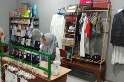 Ponpes Marginal Ponorogo (2); Ajari santri hidup mandiri dengan bisnis