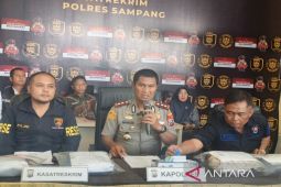 Polda dan Dinsos Jatim dampingi korban pemerkosaan di Sampang