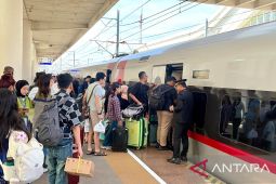 573.780 penumpang gunakan Whoosh saat libur sekolah