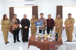 Pemprov Kalbar salurkan bantuan keagamaan Rp1 miliar