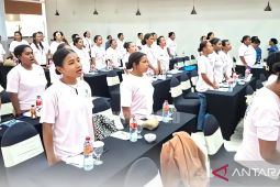 Pemprov PBD latih perempuan OAP tingkatkan nilai ekonomi produk