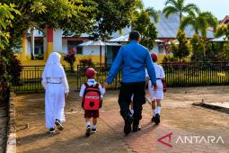 Menguatkan peran ayah dengan Pela Gandong