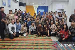 Saat Keluarga Besar BRI Tarutung berhenti sejenak untuk bersyukur