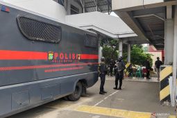 Hari ini, tersangka Don Ritto dan barang bukti dilimpahkan ke Kejagung