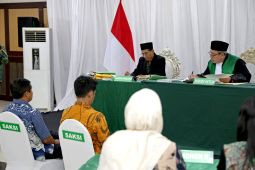 Menambatkan asa anak, selembar hukum sejuta harapan