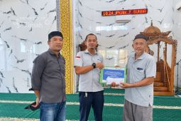 PT Timah bantu renovasi Masjid Baiturrahman Bangka Barat