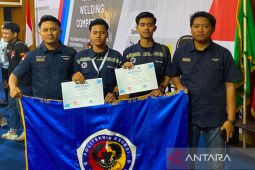 Dua mahasiswa Poliban raih prestasi diajang National Welding Competition 2026&nbsp;