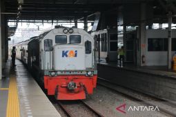Imbas Konser Monas, 13 KA Keberangkatan Gambir Berhenti di Jatinegara