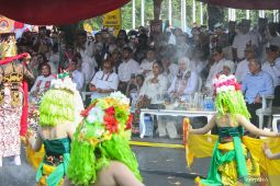 Beragam tarian khas daerah jadi pembuka Banyuwangi Ethno Carnival