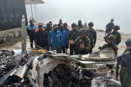 Pangkogabwilhan III pimpin evakuasi puing pesawat AMA di Bandara Balinggama, Yahukimo