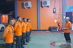 Tim SAR cari presenter TVRI Papua Barat yang hanyut terseret arus