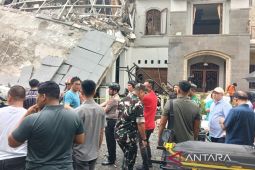 Ledakan di Kompleks Polonia Medan diduga dipicu gas, dua korban dievakuasi