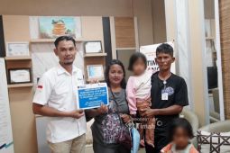 PT TIMAH Bantu Biaya Pengobatan Balita di Pangkalpinang