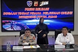 Polda Jabar bongkar jaringan judi online beromzet Rp96 miliar