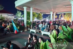 Wagub Gorontalo manfaatkan nobar Piala Dunia dukung UMKM lokal