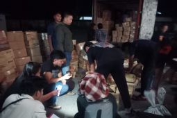 Sopir truk pengangkut timah ilegal di Belitung diimingi upah Rp13 juta