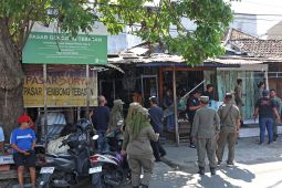Menata lapak, merawat kehidupan