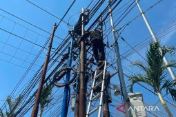 Pemkot Banjarmasin rampungkan uji coba tiang bersama kabel utilitas