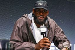 Agen dari LeBron James tak tahu kapan sang pemain akan pilih klub