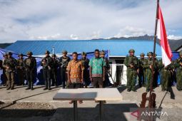 TNI AD tuntun dua eks anggota OPM ikrar kembali ke pangkuan NKRI